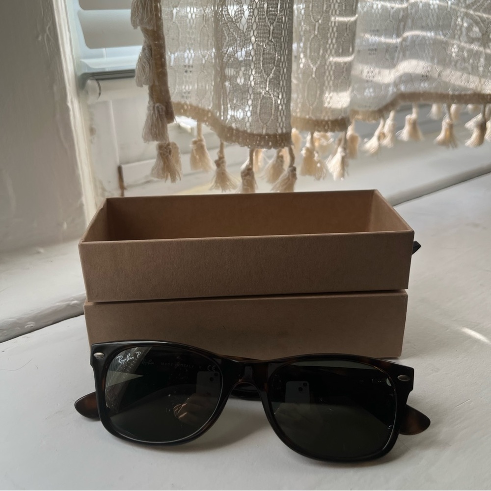 Ray-Ban Original Wayfarer Classic Polarized Sunglasses